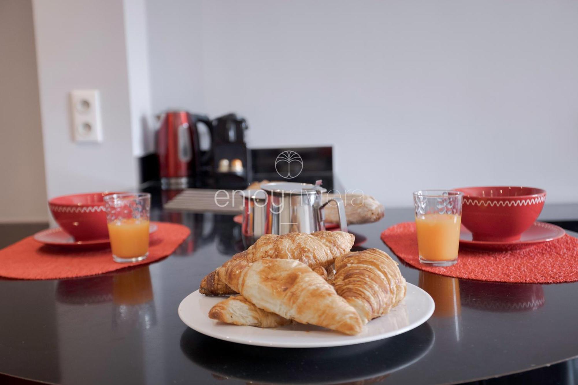 Palais Miramar - Suite & B31 - Croisette Emplacement Unique - 20M Plage - Wifi - Clim Cannes Esterno foto
